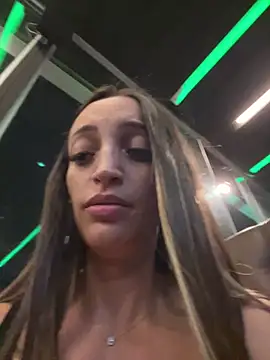 BelleLouiseVp live sex cam