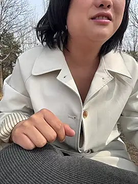 美女goudanlove在线直播