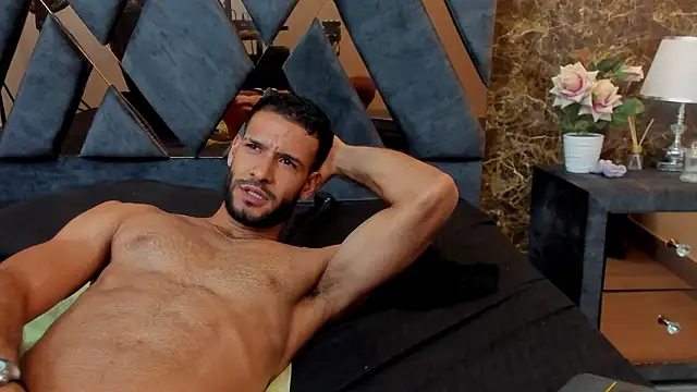 jacob_benelli (M young) - SUPER MEGA EXPLOSION OF CUM IN YOUR FACE