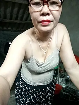 nuna_689 - Nuna_689's free webcam - UK Sex Cams