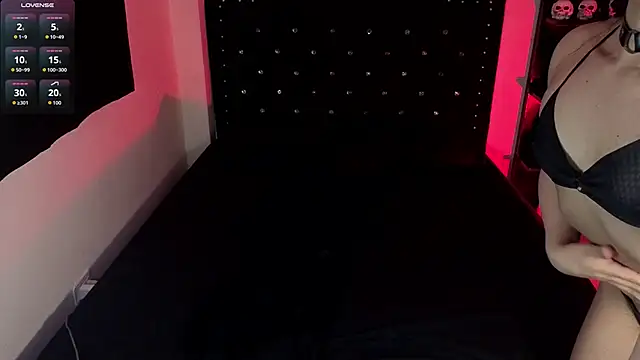 Preview of darkandtendergirl