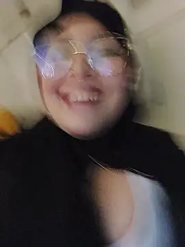 elinaax (F teen) - boobs