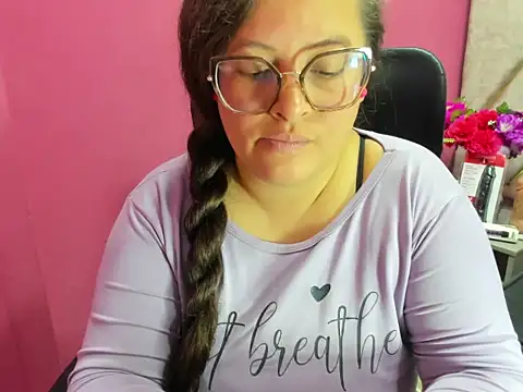 Sarah_Boobs_ live sex cam