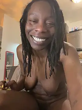 littyleesh1 - Littyleesh1's free webcam - UK Sex Cams