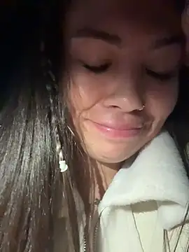 liz-06_ (G young) - OFF BRA IN PUBLIC