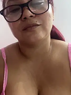 red_milf_love - Red_milf_love's free webcam - UK Sex Cams