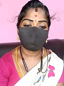 Webcam Model (tamilammukuttyy)  is live.Free join now!