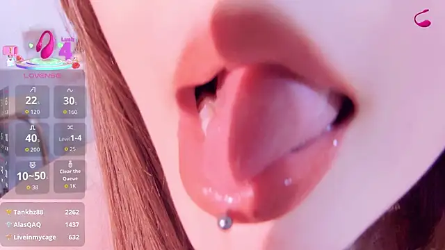 美女Yr_kitten_333在线直播