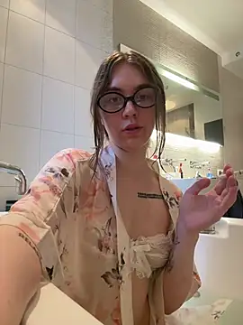 liasha_s live sex cam