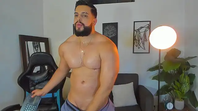 justin_kingx7 - Justin_kingX7's free webcam - UK Sex Cams