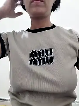 love_sexy090 - Love_sexy090's free webcam