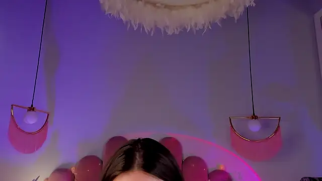 elsayoung - ElsaYoung's free webcam