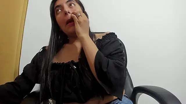 emilysex_118 (F young) - squirt + anal