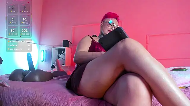 mature_hardcore - MATURE_HARDCORE's free webcam