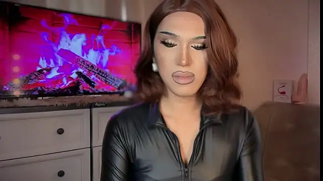 ts_glamxx - Ts_glamxx's free webcam - UK Sex Cams