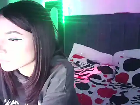 jadeyjacob (G young) - Put finger in man's ass x 2min💦