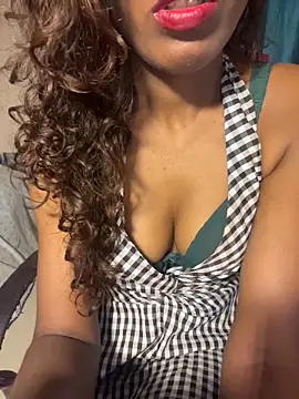 Webcam Model (Indian-Squirt)  is live.Free join now!