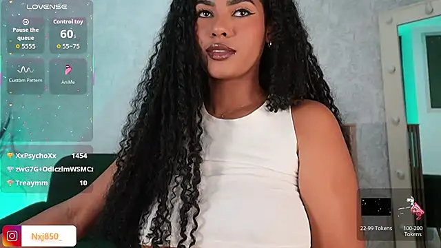 HOTBLACKANDWHITE2 live sex cam