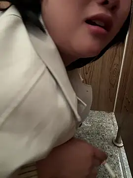 美女goudanlove在线直播