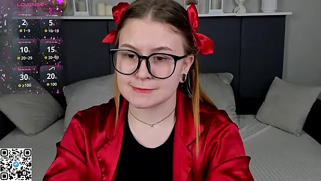 milanaxhoney - MilanaXHoney's free webcam - UK Sex Cams