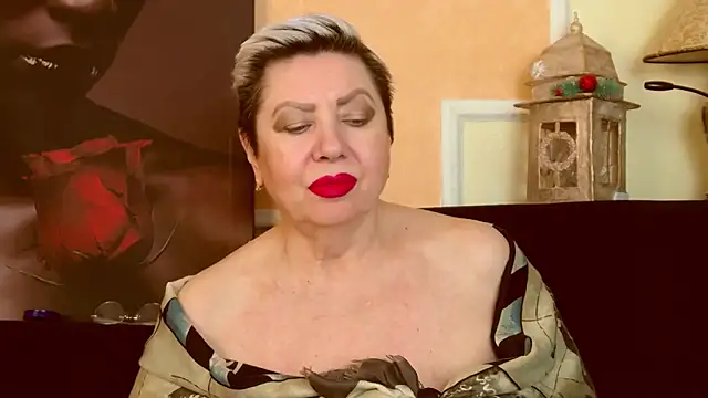 ladyposh - LadyPosh's free webcam - UK Sex Cams