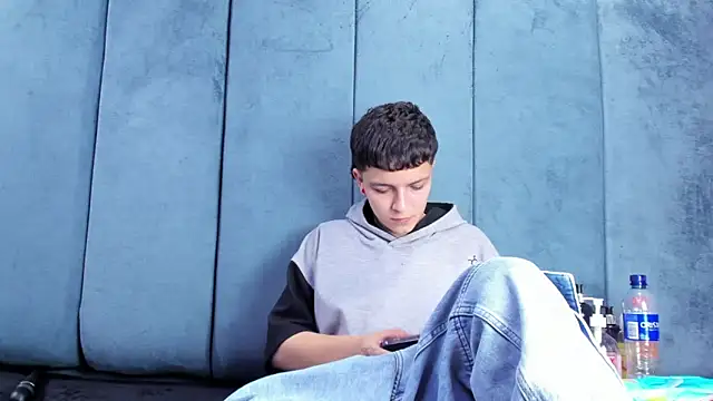 megan_thompson_ - Megan_Thompson_'s free webcam - UK Sex Cams