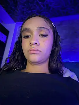 isabella-teen - Isabella-Teen's free webcam - UK Sex Cams