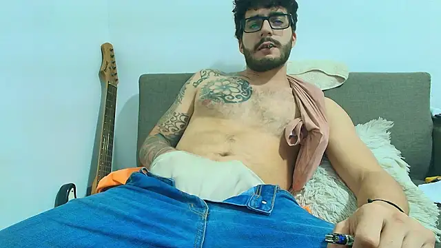 thomas_gun live sex cam