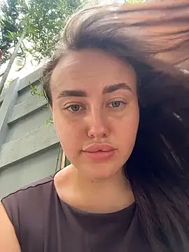 kirasunshine (F young) - lick nipples