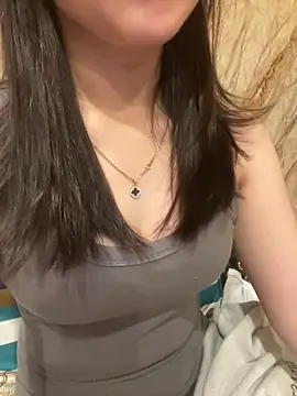 sullys_ - Sullys_'s free webcam - UK Sex Cams