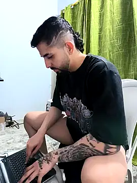 giannis090 (M young) - show cum in my meal