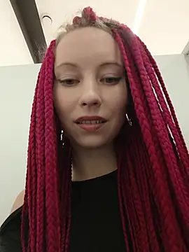 frost_foxy (F young) - NAKED IN MALL