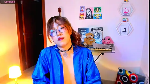 Adeline Esposito (AdelineEsposito)