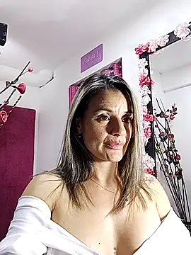 sweetfantasyy69 - Sweetfantasyy69's free webcam