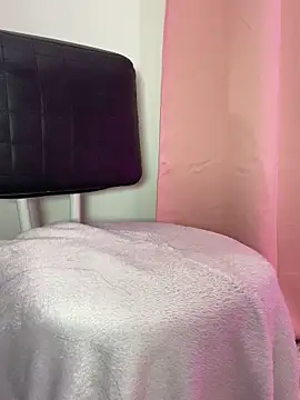 hillskimm_1 - Hillskimm_1's free webcam