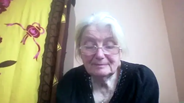 amylove353 - AmyLove353's free webcam