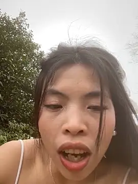 sunny-2k - Sunny-2k's free webcam