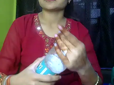 aani_0 - Aani_0's free webcam