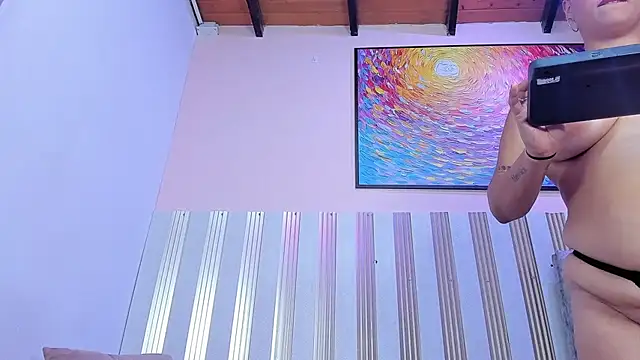 mia_secreet - Mia_secreet's free webcam