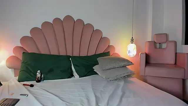 sabrinavantress - SabrinaVantress's free webcam - UK Sex Cams