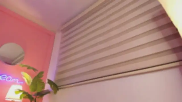 SoySaraa live sex cam