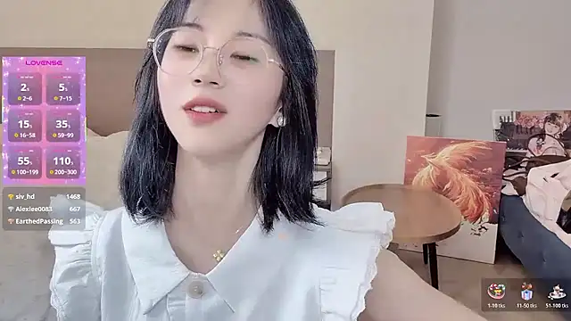 美女-ruoruo-在线直播