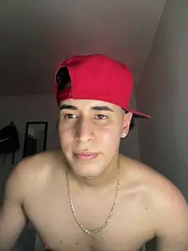 Maximuz1920's live cam