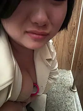 美女goudanlove在线直播