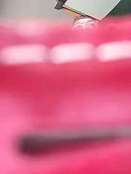 necroforo (M mature) - Doccia e gioco con dildo a casa