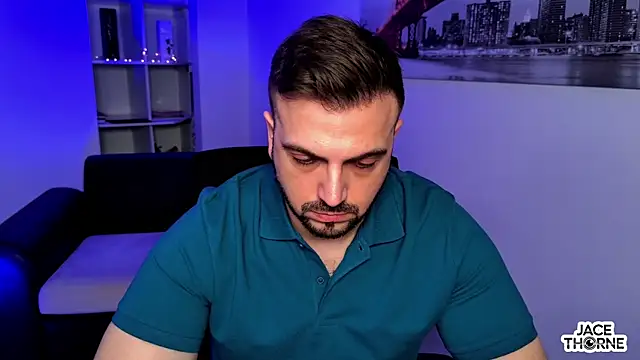 jace_thorne (M young) - Lose tshirt👕