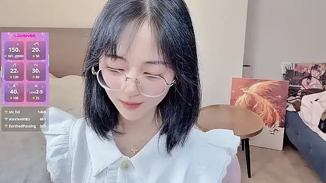 美女-ruoruo-在线直播