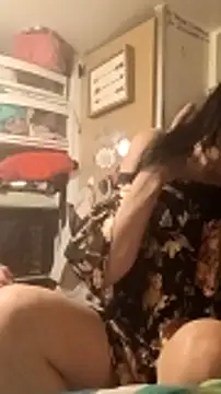 Webcam Model (whitetrashdirtyslut) is live