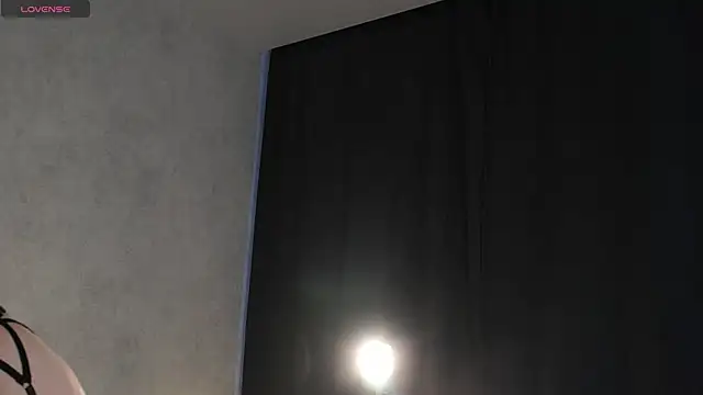 lettyslovacek (F teen) - Tease you with my panties closeup