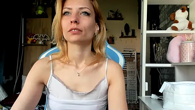 karo123421 (F young) - garage workshop furniture